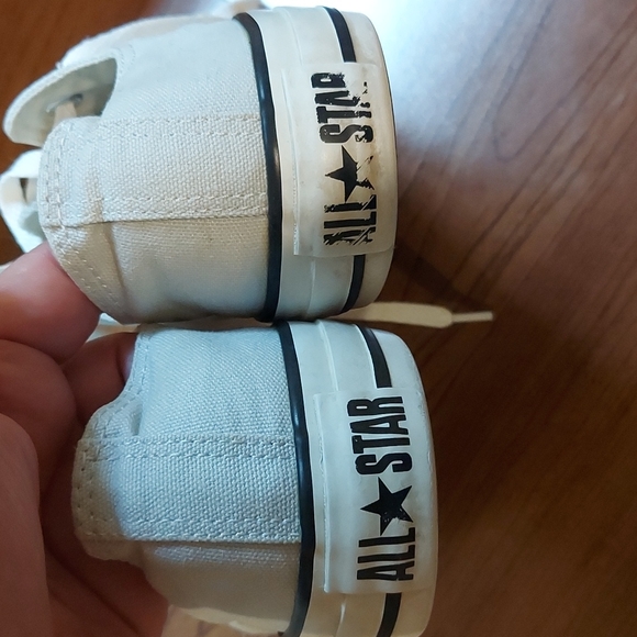 Converse All Stars, sz 7 - Picture 6 of 9